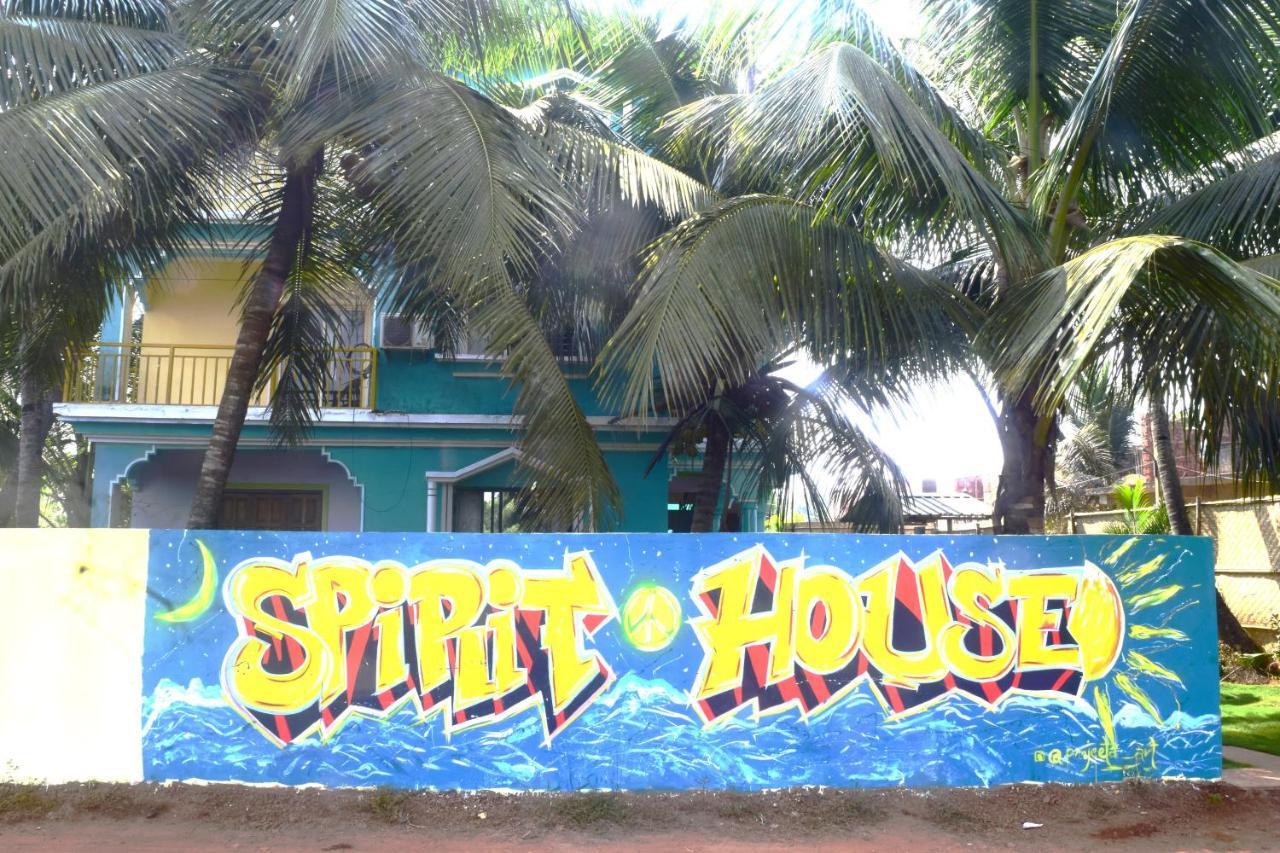 Spirithouse Hostel Арамболь Экстерьер фото